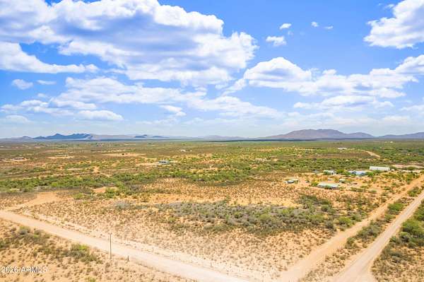 13.7 Acres of Land with Home for Sale in Sierra Vista, Arizona