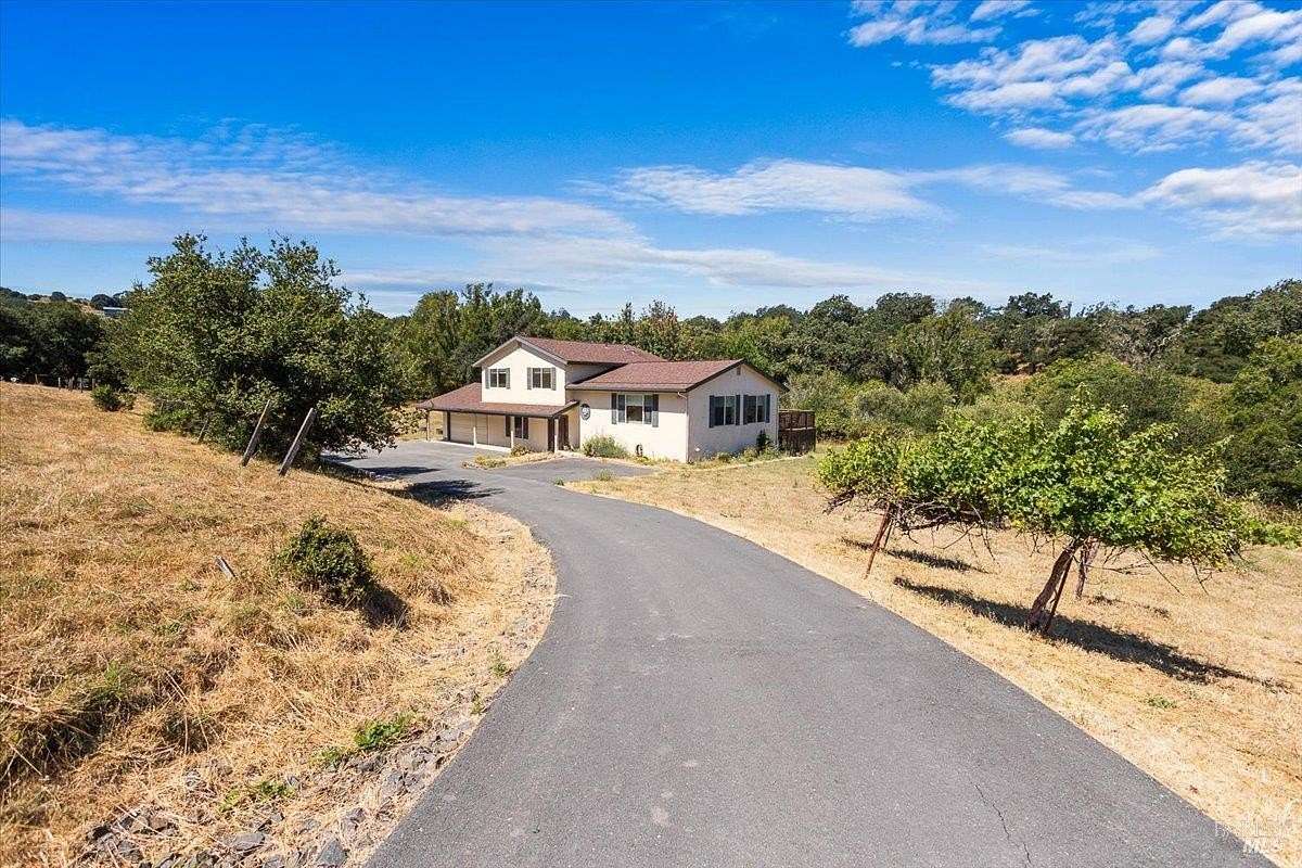 4.43 Acres of Land with Home for Sale in Santa Rosa, California
