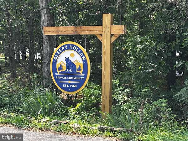 3.53 Acres of Land with Home for Sale in Hedgesville, West Virginia