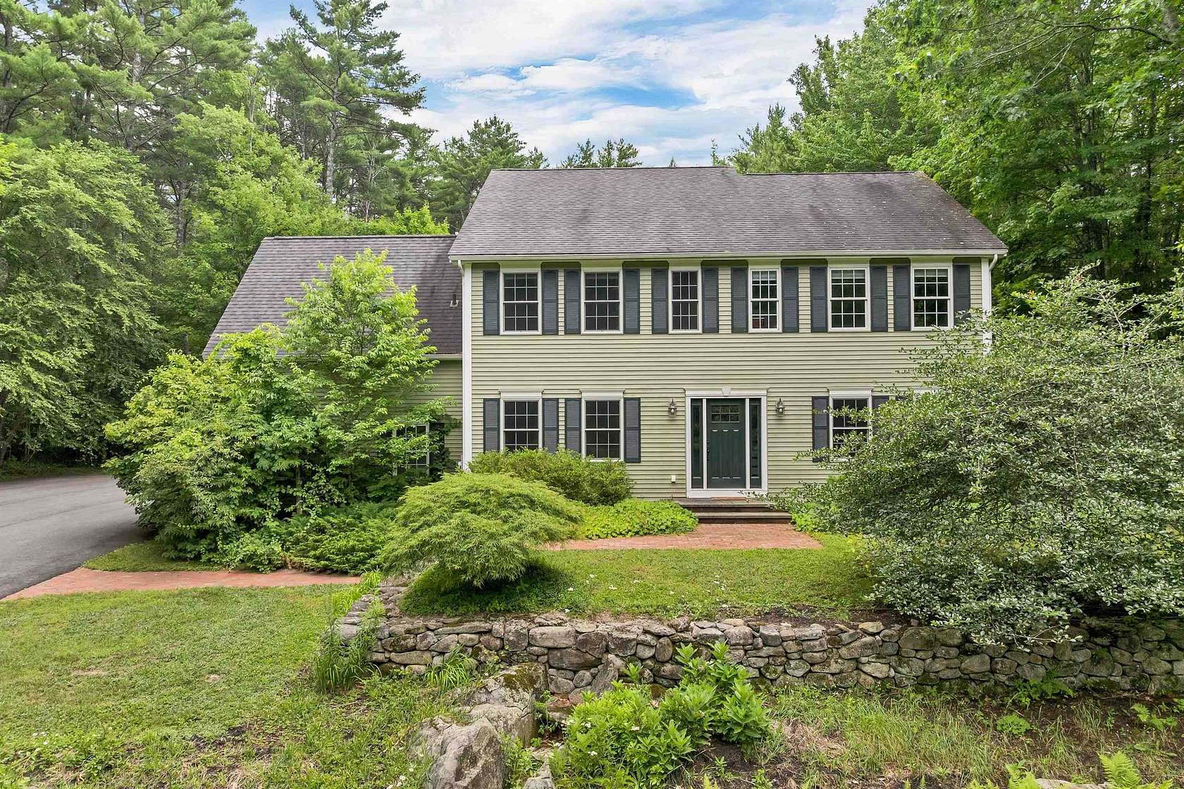 4.59 Acres of Land with Home for Sale in Tuftonboro, New Hampshire
