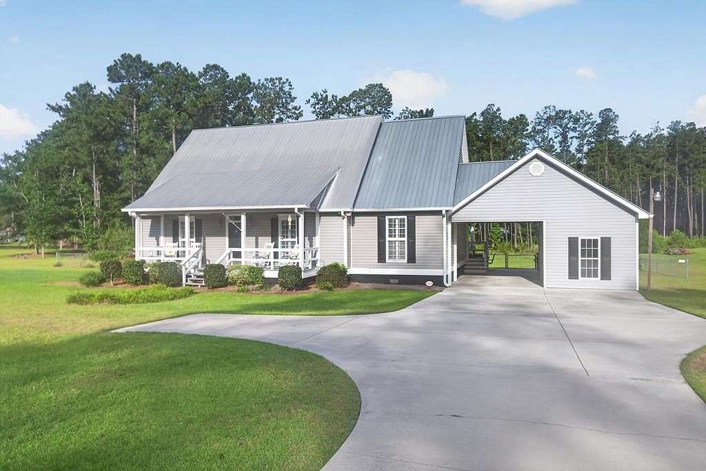 2 Acres of Land with Home for Sale in Moultrie, Georgia