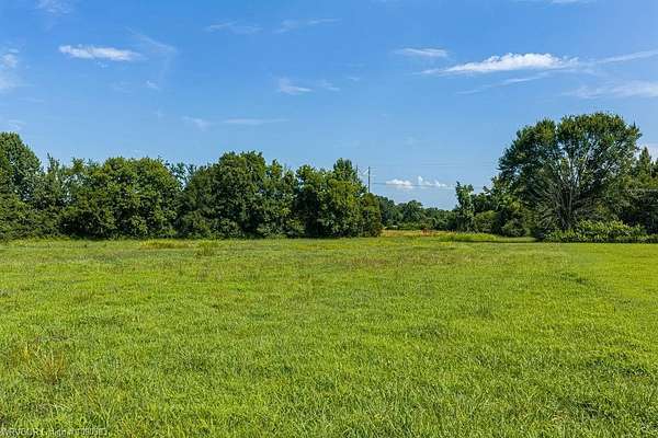 3.14 Acres of Mixed-Use Land for Sale in Alma, Arkansas