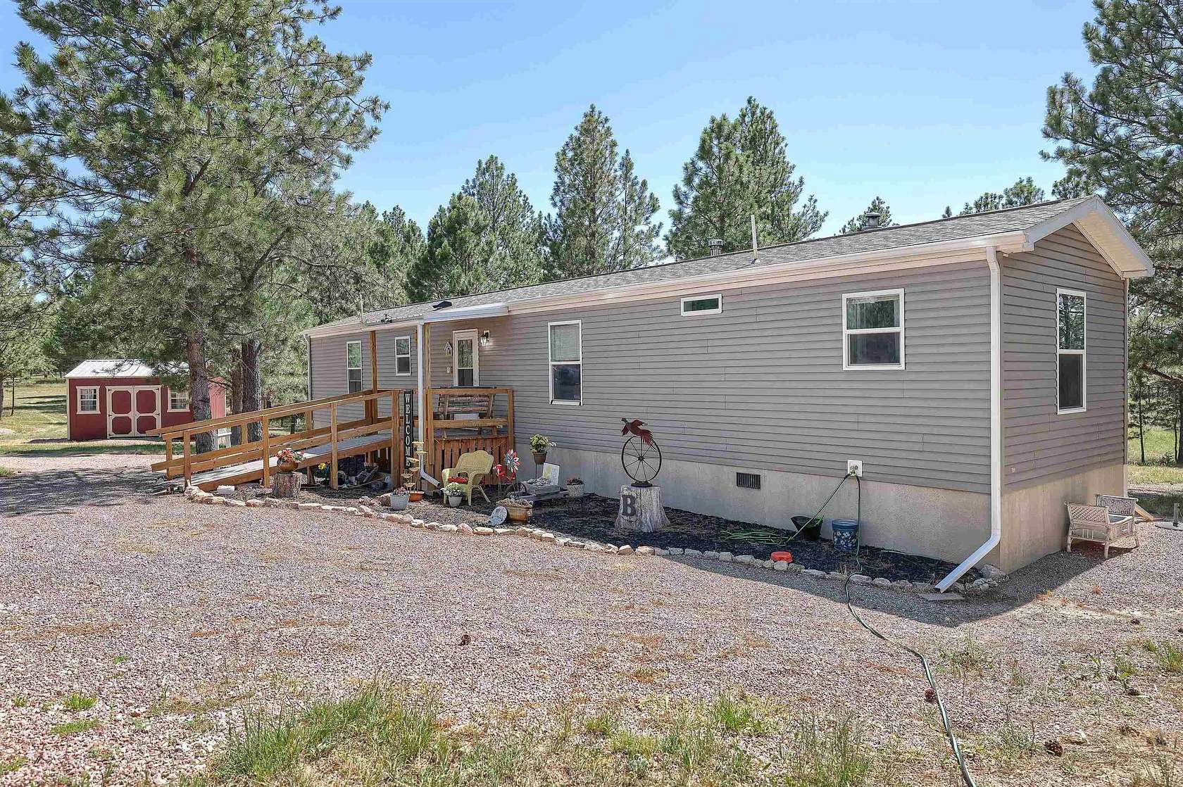 5 Acres of Land with Home for Sale in Edgemont, South Dakota