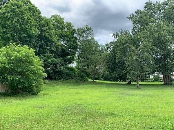 0.52 Acres of Mixed-Use Land for Sale in Royalton, Vermont