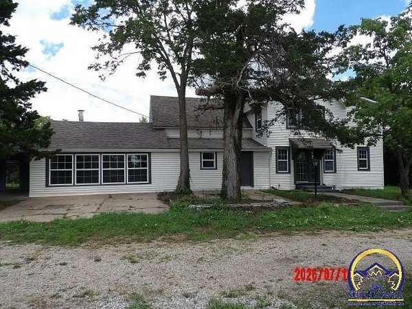 5.48 Acres of Land with Home for Sale in Topeka, Kansas