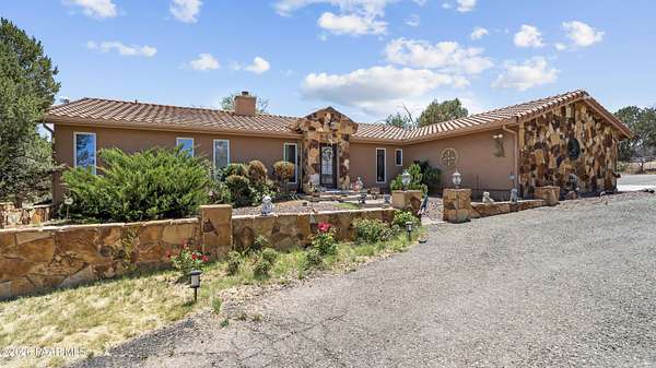 4.48 Acres of Land with Home for Sale in Paulden, Arizona