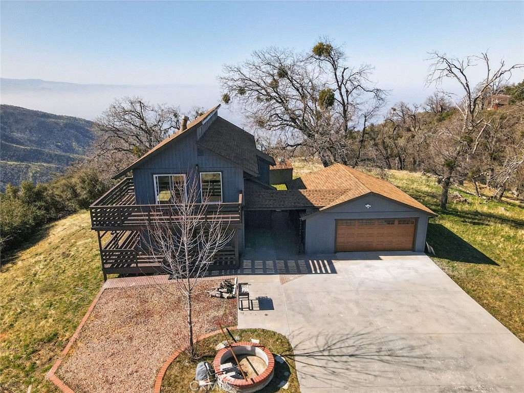 3.7 Acres of Land with Home for Sale in Tehachapi, California