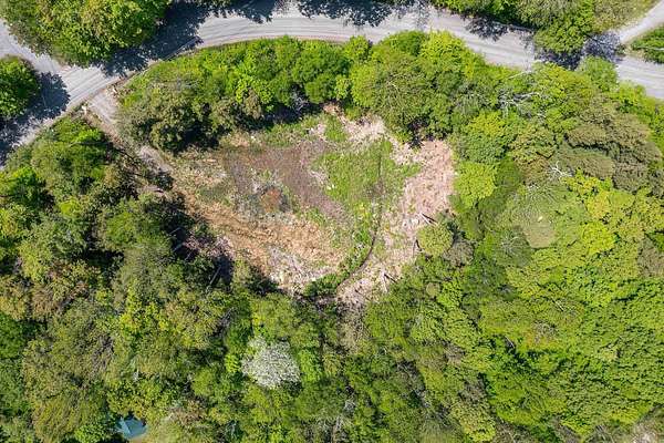 2 Acres of Residential Land for Sale in Wardsboro, Vermont