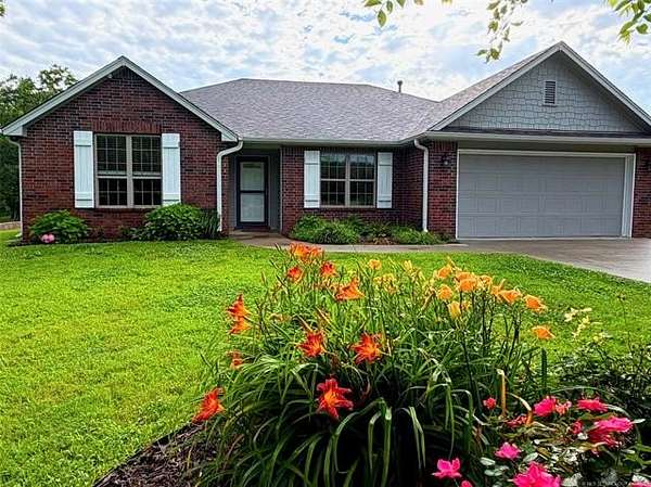 40 Acres of Land with Home for Sale in Claremore, Oklahoma