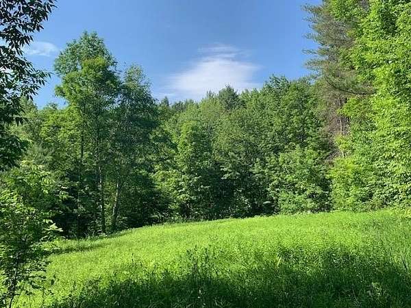 5 Acres of Residential Land for Sale in Hartland, Vermont