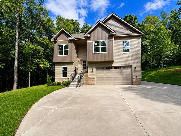 2 Acres of Land with Home for Sale in Palmyra, Tennessee