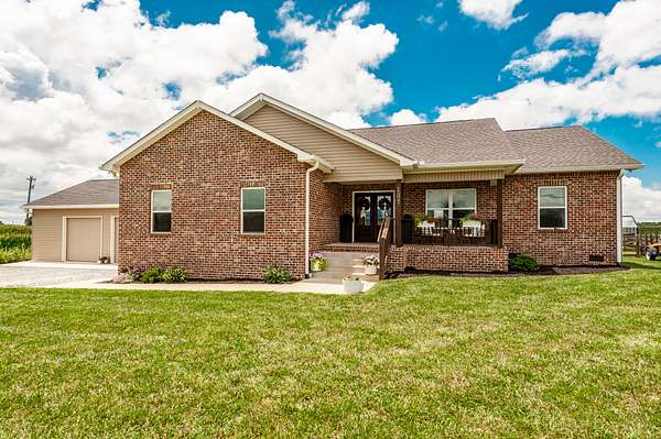 1.5 Acres of Land with Home for Sale in Portland, Tennessee