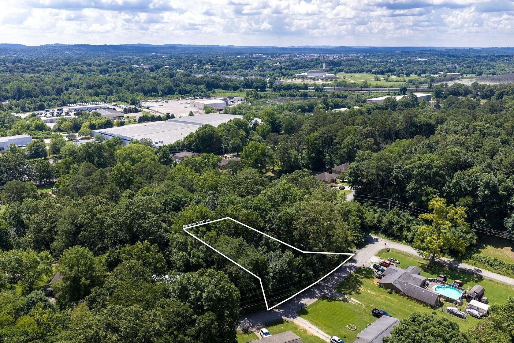 1 Acre of Residential Land for Sale in Chattanooga, Tennessee