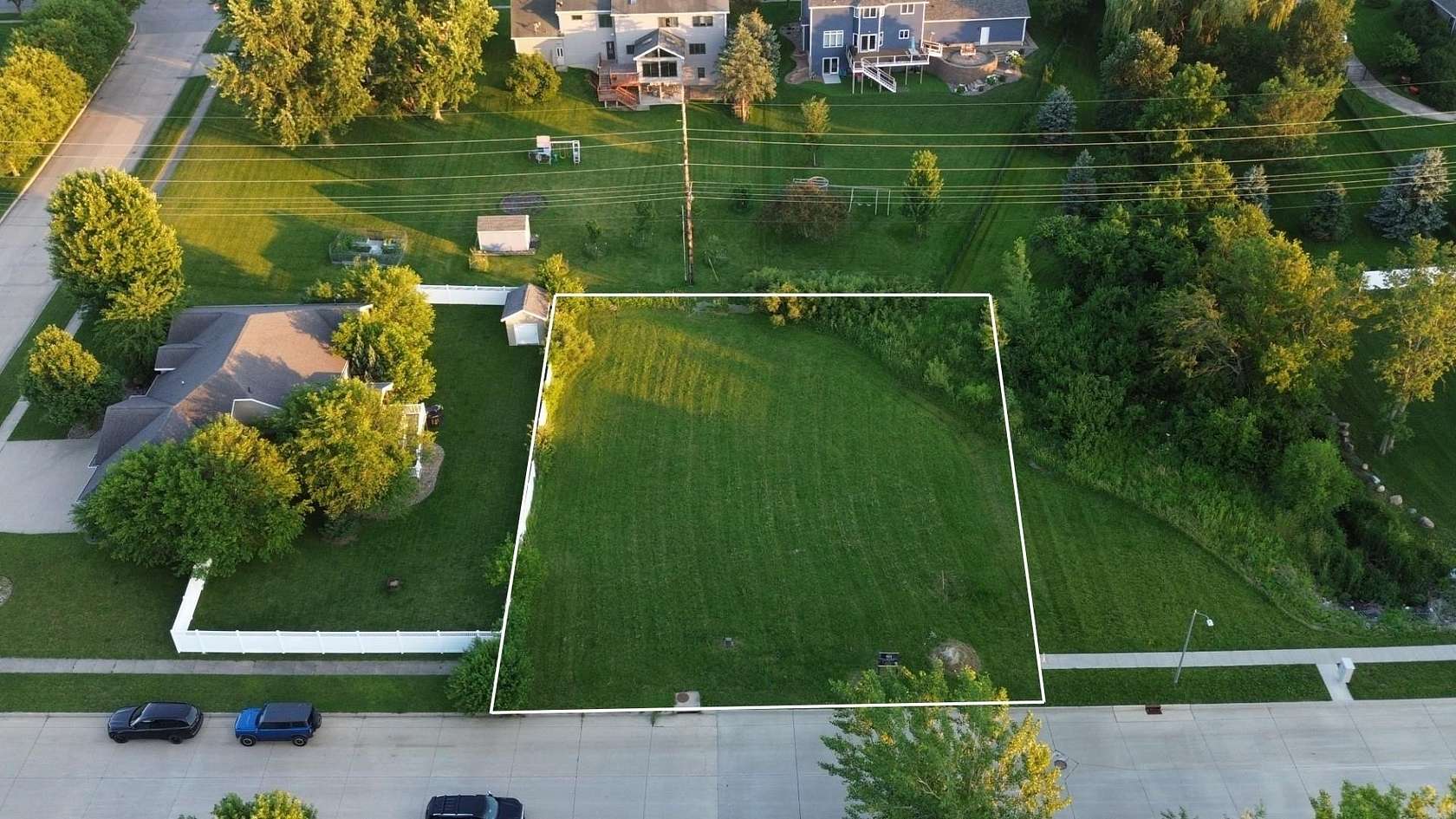 0.34 Acres of Residential Land for Sale in Cedar Falls, Iowa