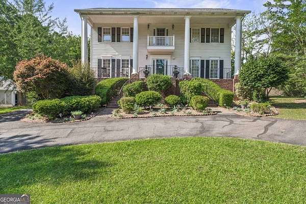 6.1 Acres of Land with Home for Sale in Williamson, Georgia