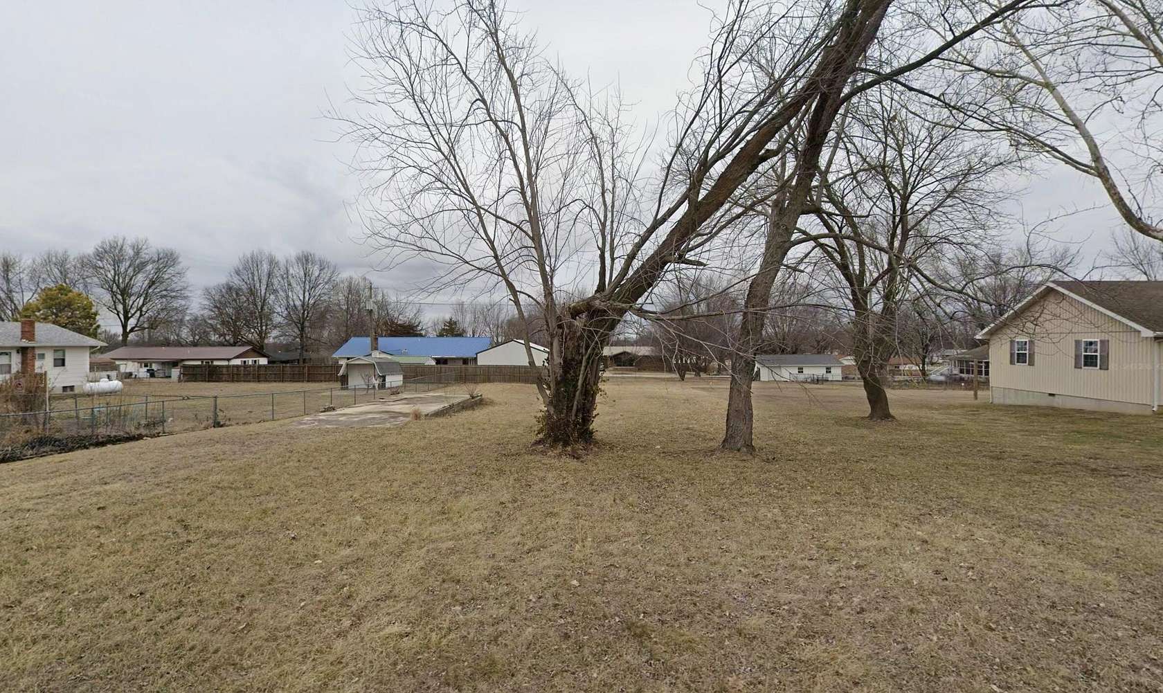 0.26 Acres of Residential Land for Sale in Buffalo, Missouri
