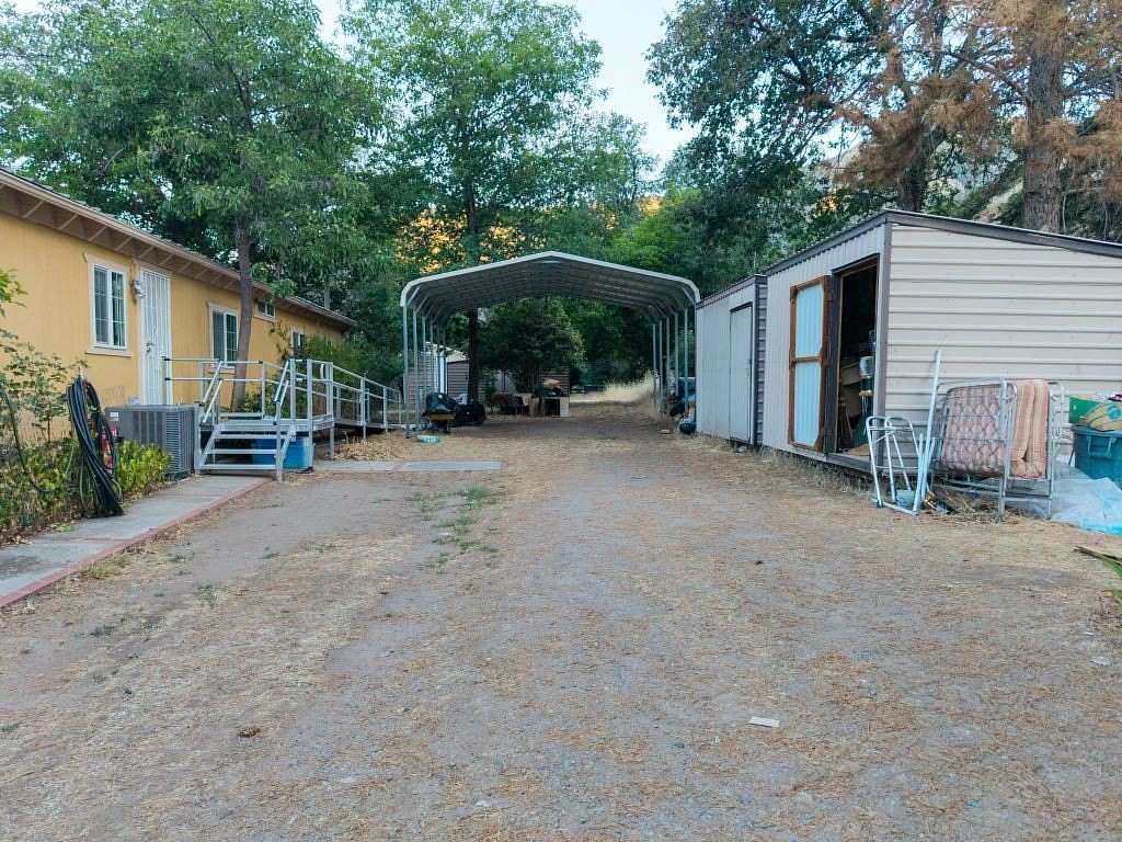 12.6 Acres of Land with Home for Sale in Yreka, California