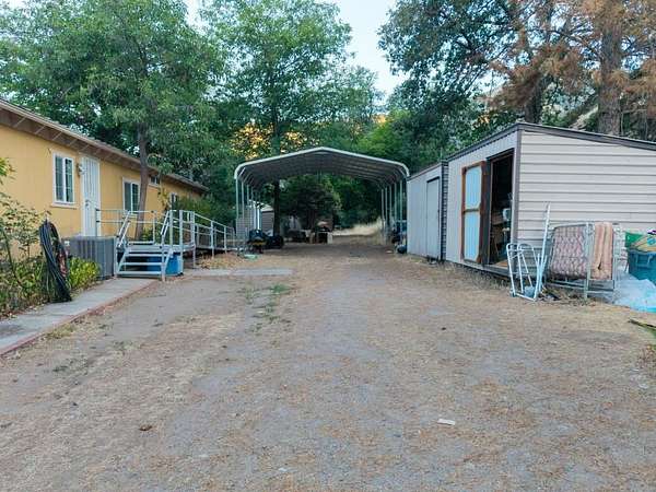 12.6 Acres of Land with Home for Sale in Yreka, California