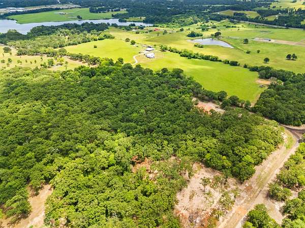 1.5 Acres of Residential Land for Sale in Grand Saline, Texas