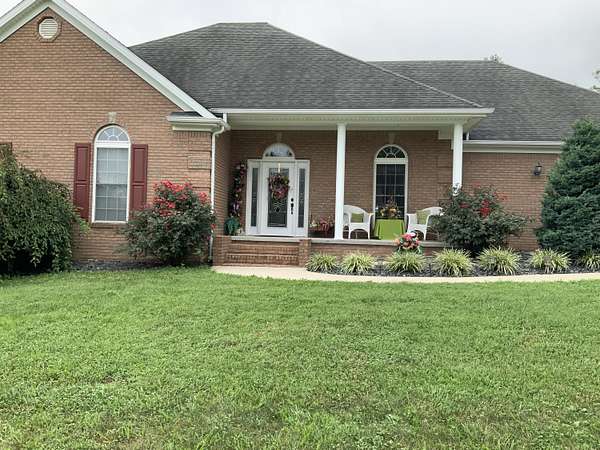 1.5 Acres of Land with Home for Sale in Brodhead, Kentucky