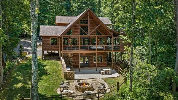 2.23 Acres of Land with Home for Sale in Blue Ridge, Georgia