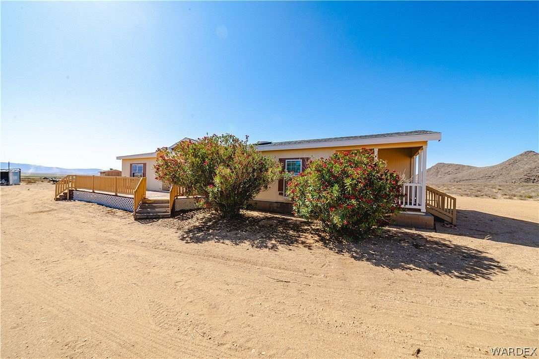 39.8 Acres of Land with Home for Sale in Kingman, Arizona
