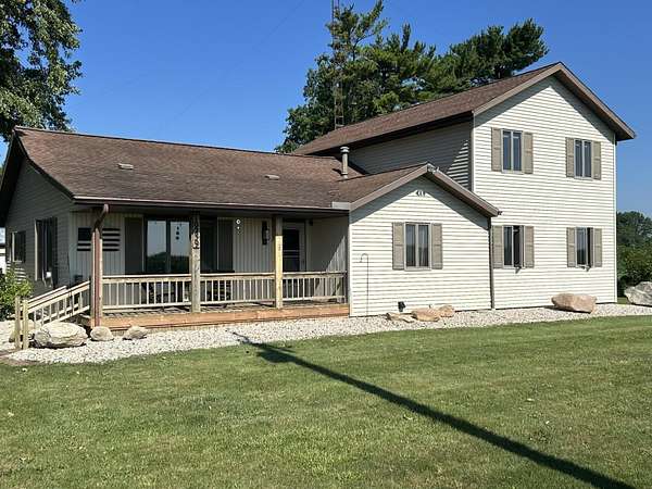 5 Acres of Land with Home for Sale in Mendon, Ohio