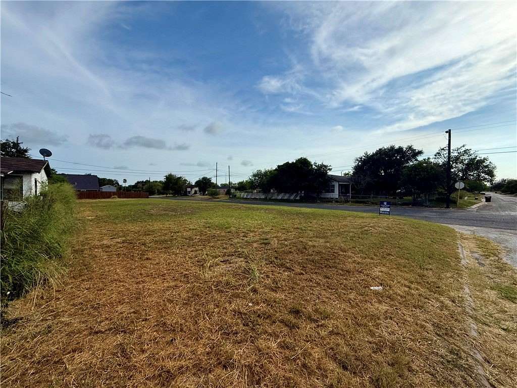 0.16 Acres of Residential Land for Sale in Kingsville, Texas