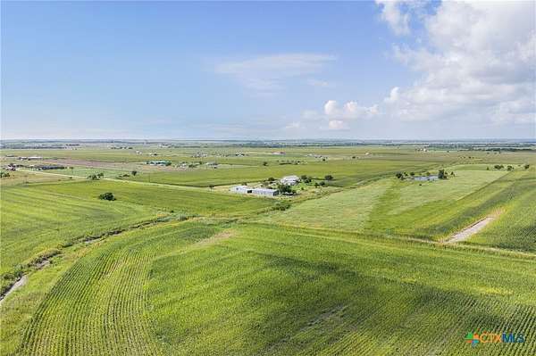 151 Acres of Land for Sale in Coupland, Texas