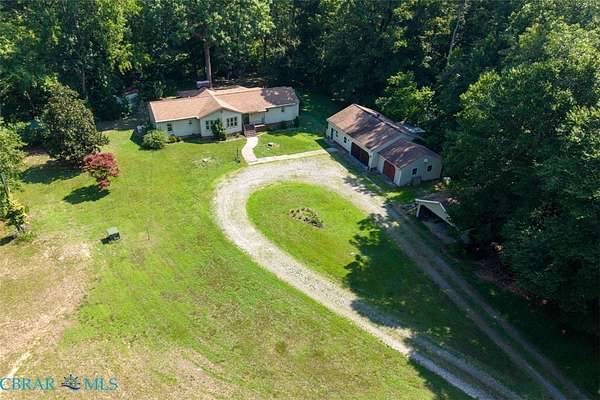 4.9 Acres of Land with Home for Sale in Mechanicsville, Virginia