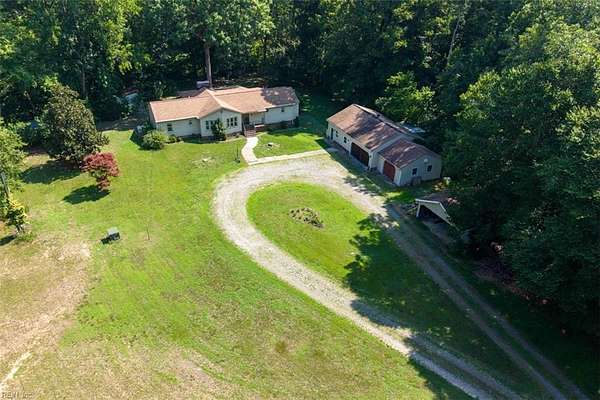 4.9 Acres of Land with Home for Sale in Mechanicsville, Virginia