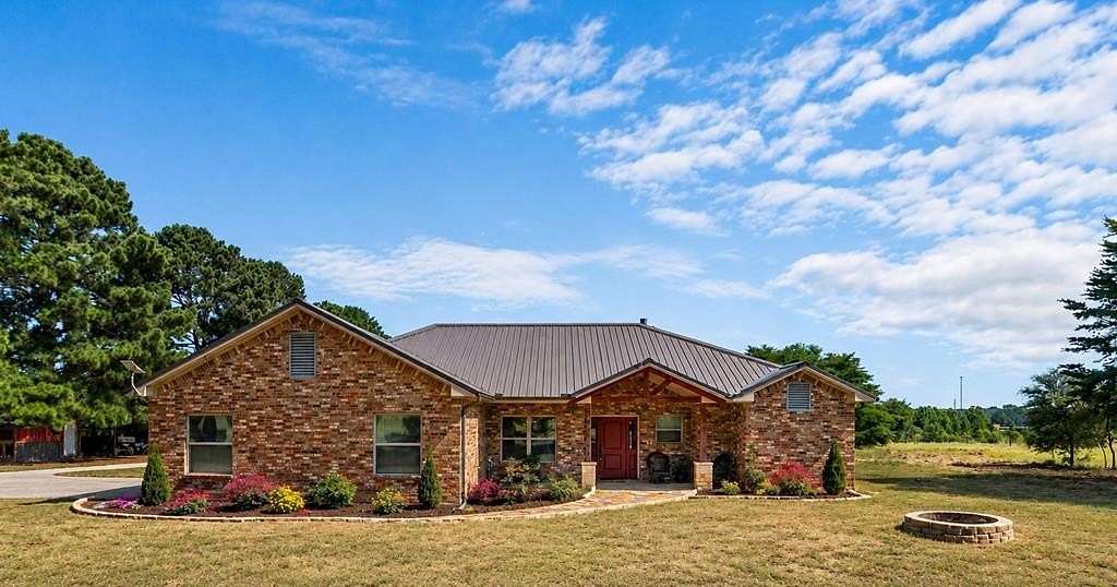 3.2 Acres of Land with Home for Sale in Athens, Texas