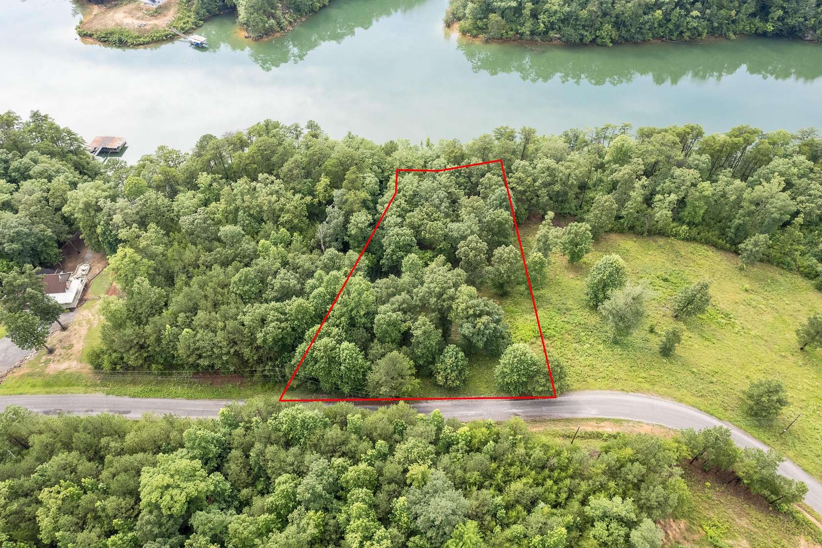 1.37 Acres of Residential Land for Sale in Jasper, Alabama