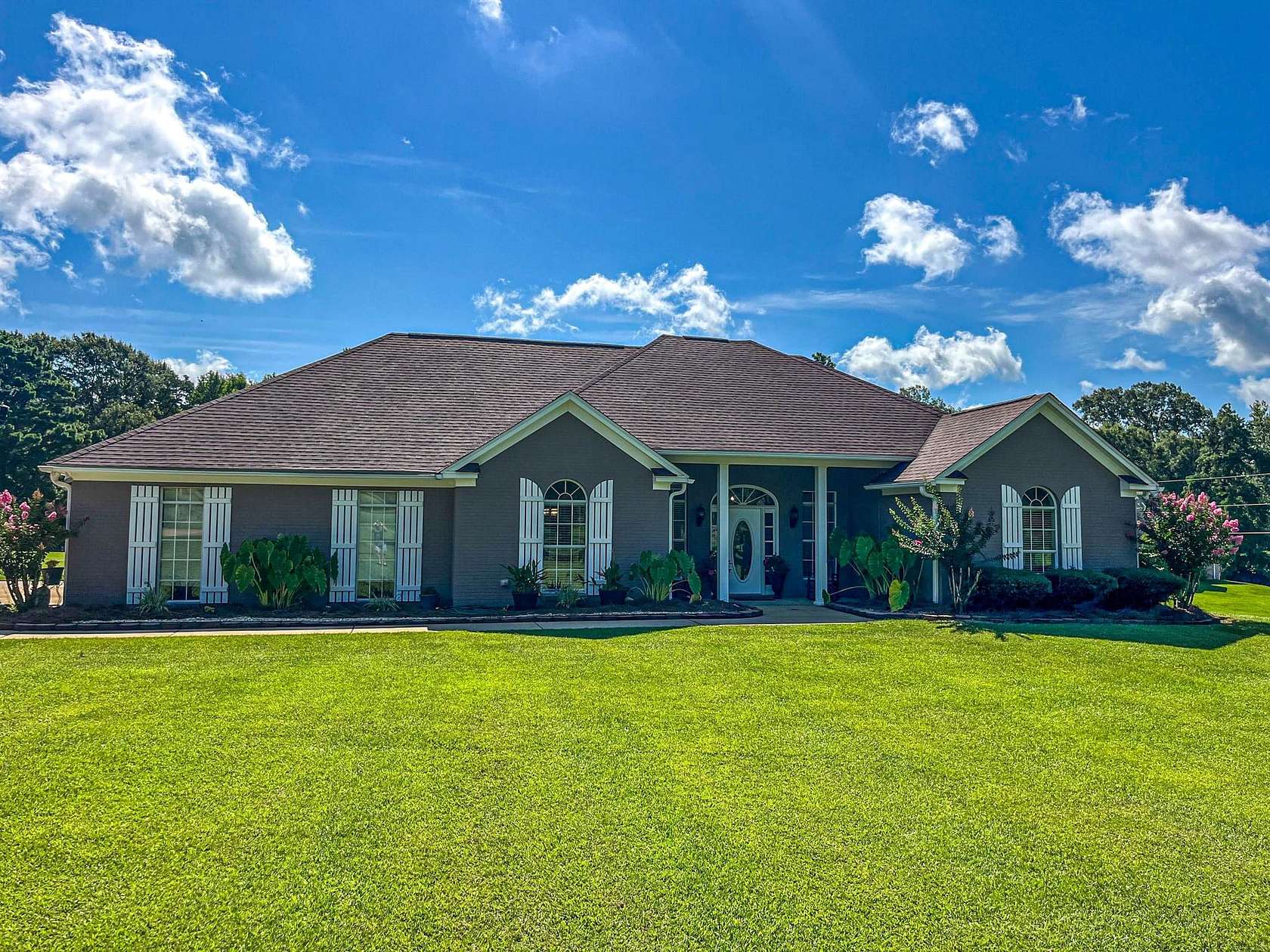 2.5 Acres of Land with Home for Sale in Raymond, Mississippi