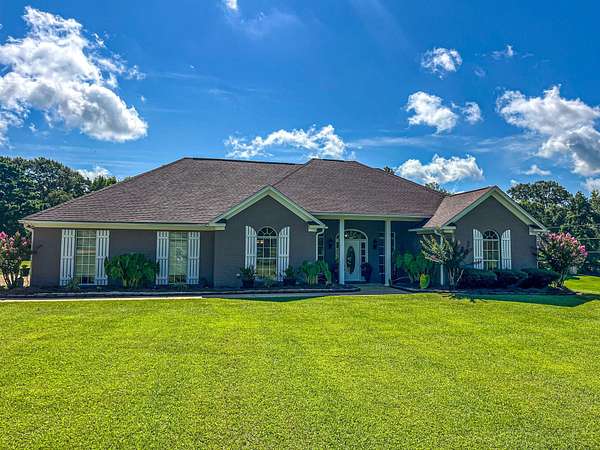 2.5 Acres of Land with Home for Sale in Raymond, Mississippi