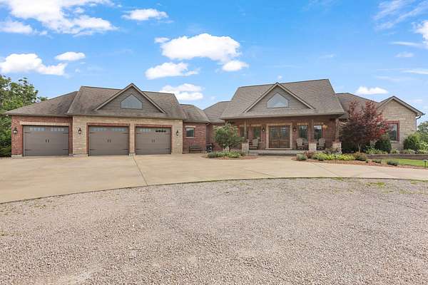 125 Acres of Land with Home for Sale in Leslie, Missouri