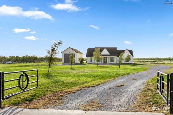 15.4 Acres of Land with Home for Sale in Wichita Falls, Texas