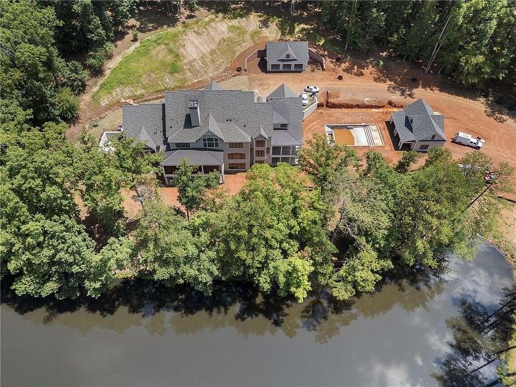 10.6 Acres of Land with Home for Sale in Milton, Georgia