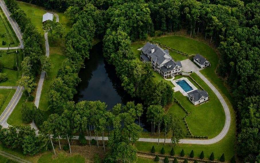 10.6 Acres of Land with Home for Sale in Milton, Georgia