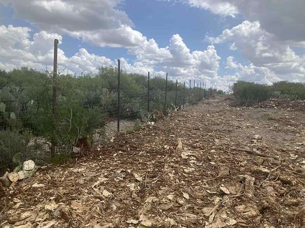 0.97 Acres of Land for Sale in Laredo, Texas