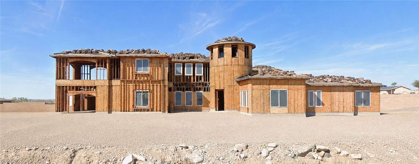 1.86 Acres of Land with Home for Sale in Henderson, Nevada