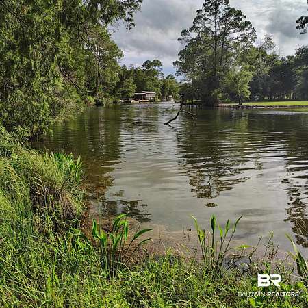 0.75 Acres of Residential Land for Sale in Elberta, Alabama