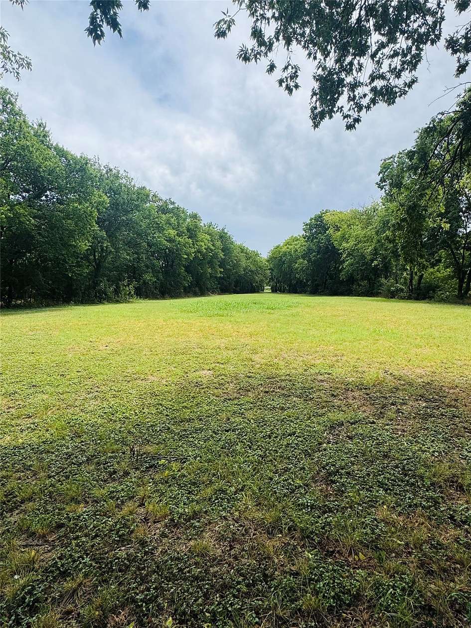 0.65 Acres of Residential Land for Sale in Cleburne, Texas