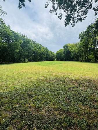 0.65 Acres of Residential Land for Sale in Cleburne, Texas