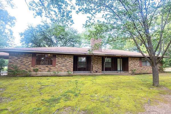 5.47 Acres of Land with Home for Sale in Benton, Louisiana