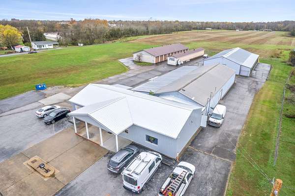 3.25 Acres of Improved Commercial Land for Sale in Hopkinsville, Kentucky