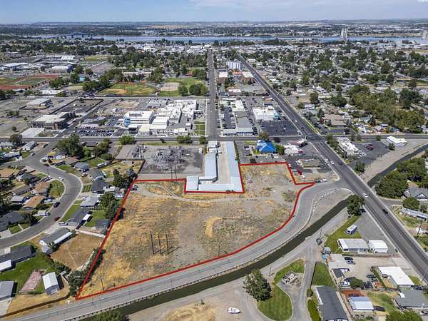 3 Acres of Commercial Land for Sale in Kennewick, Washington