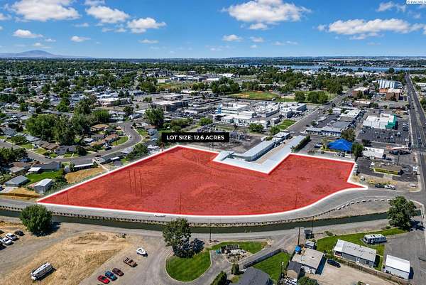 3 Acres of Commercial Land for Sale in Kennewick, Washington