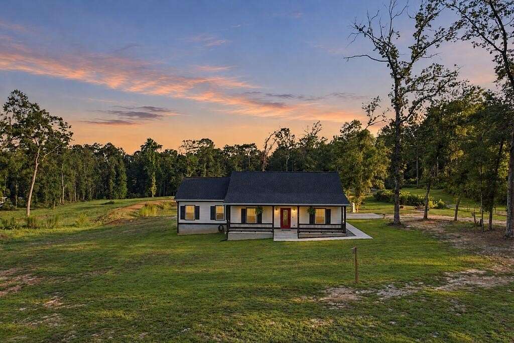 3 Acres of Land with Home for Sale in Thomasville, Georgia