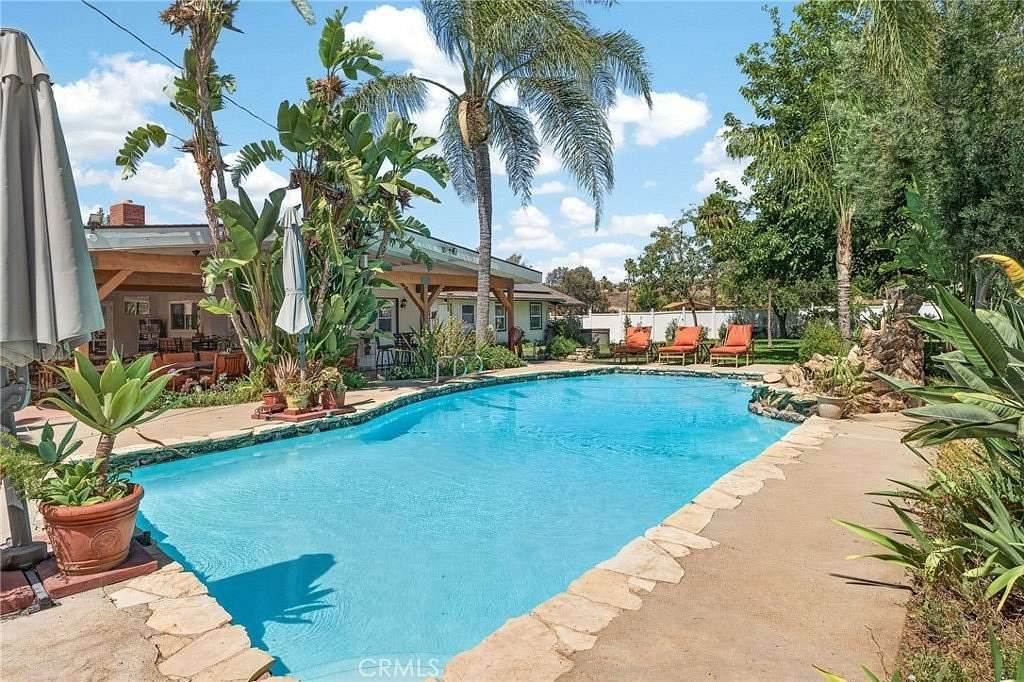 1.72 Acres of Land with Home for Sale in Woodcrest, California